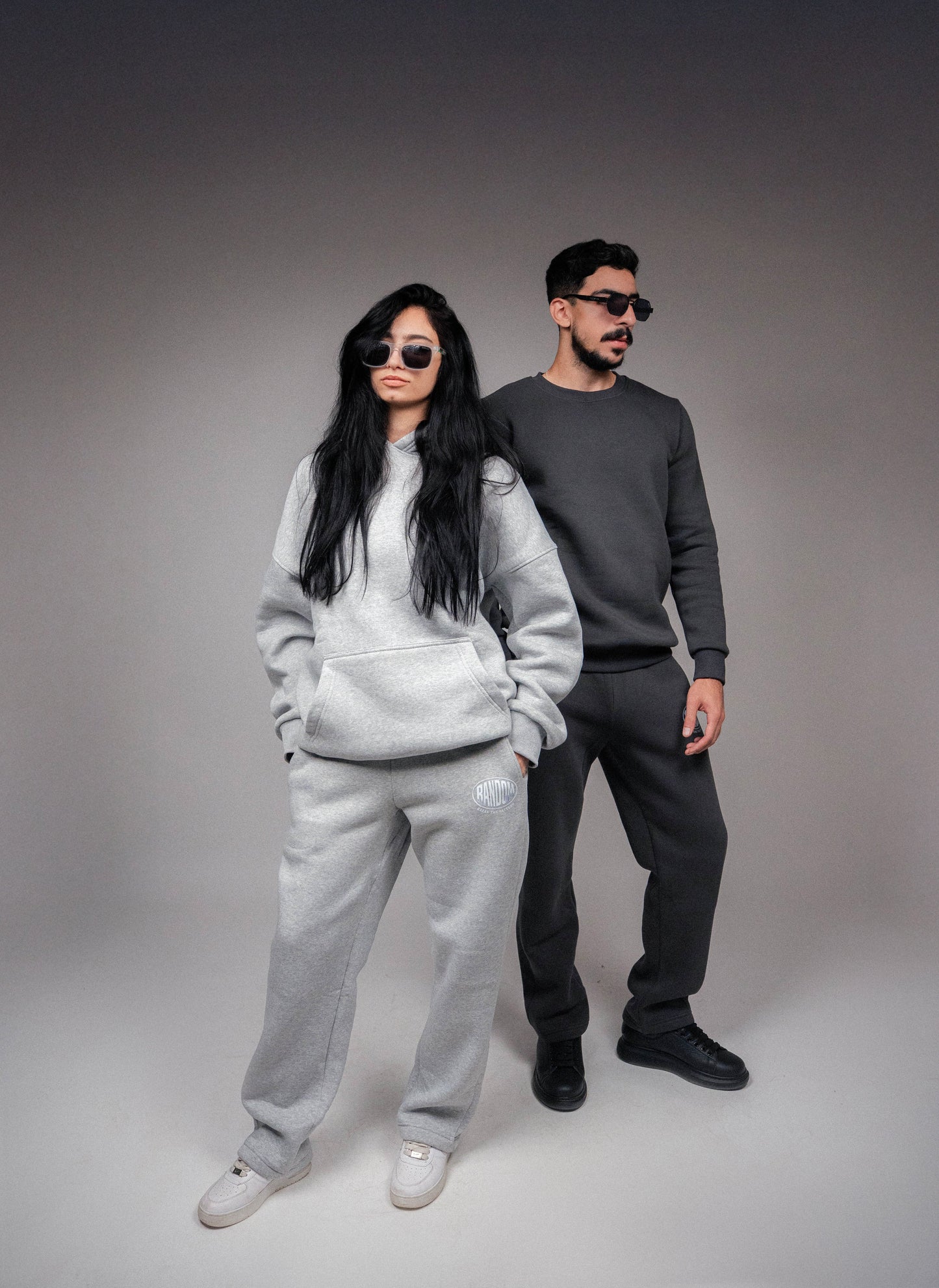 RANDOM Oversized Sweatpants – Light Gray